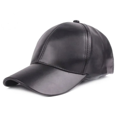 Casquette noir en vinyle Casquette noir en vinyle